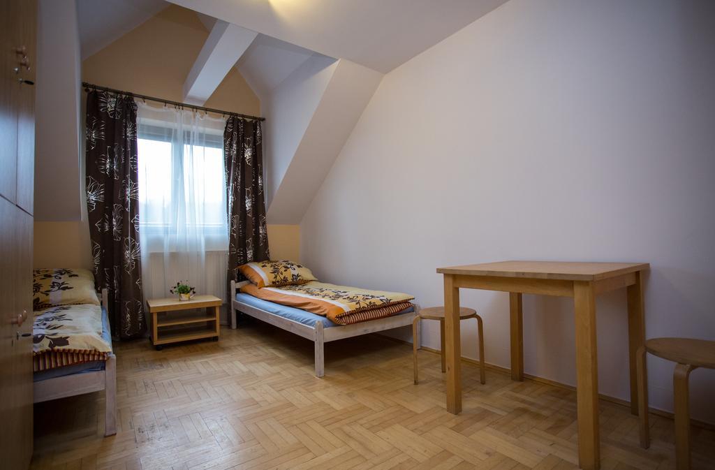 Hostel Florencja Wieliczka Δωμάτιο φωτογραφία