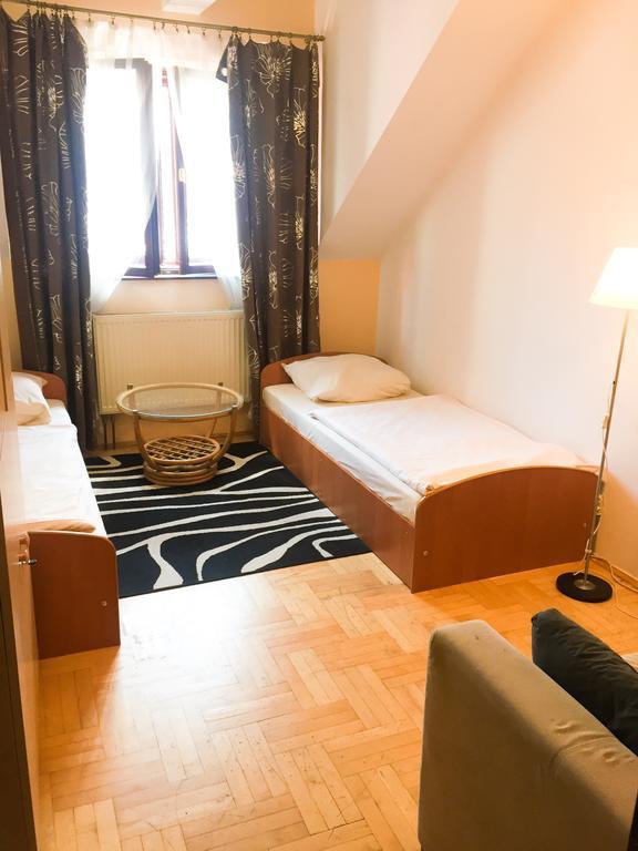 Hostel Florencja Wieliczka Εξωτερικό φωτογραφία